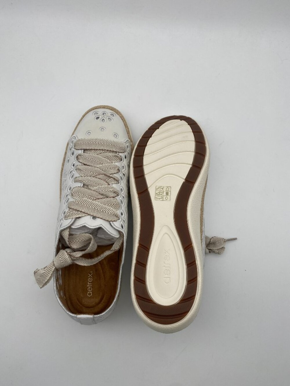 aetrex "Brand New" Women's Sneakers #CA711 W40/ W41 - Picture 4 of 7